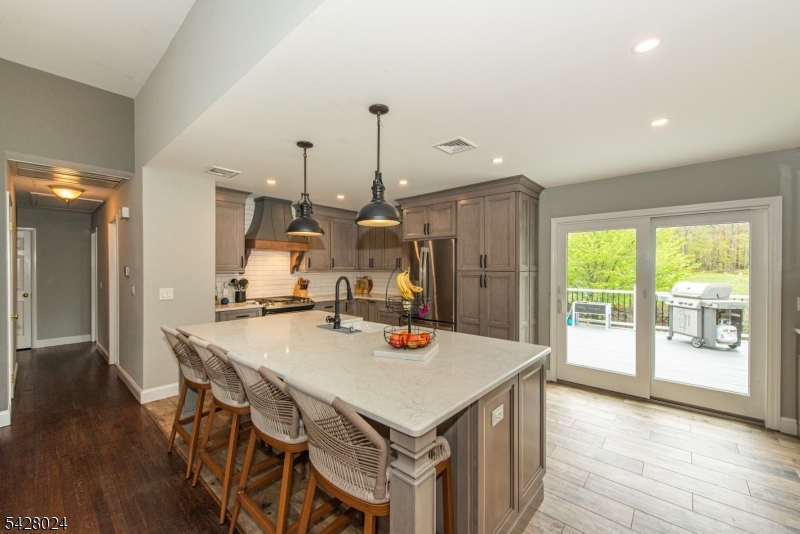 15 Windsor Drive Oak Ridge, NJ 07438 - Photo 9 of 49
