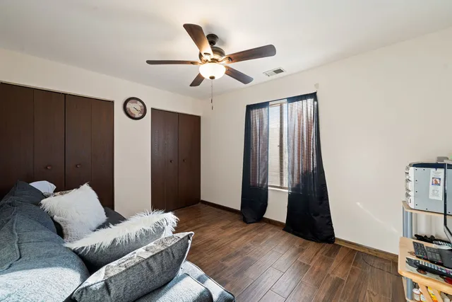 $200,000 | 756 Rodenburg Road, Unit 1C, Roselle, IL 60172