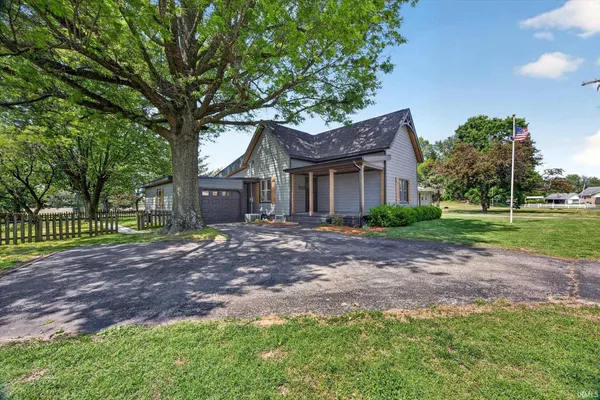 $169,000 | 933 2nd Street, Plainville, IN 47568