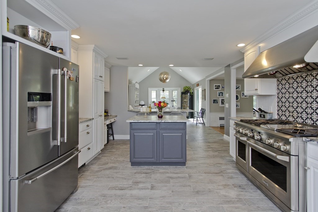 53 Ridge Road East Longmeadow, MA 01028 - Photo 7 of 41 Gallery Image 7