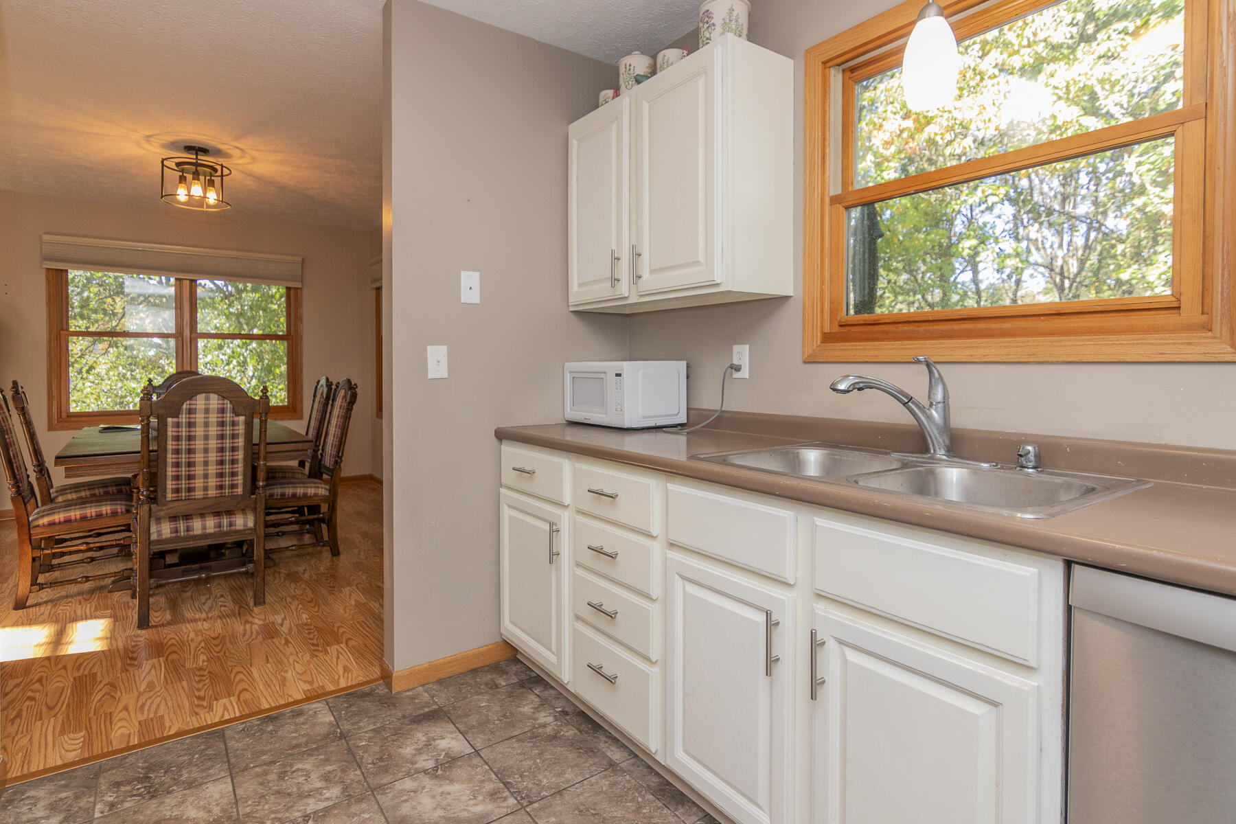 3894 Whitney Court Kalamazoo, MI 49009 - Photo 12 of 45 3894Whitney-44