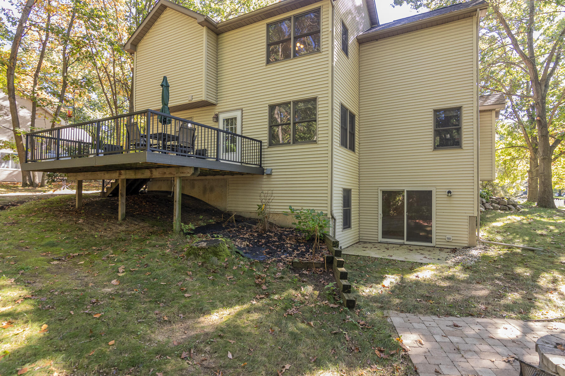 3894 Whitney Court Kalamazoo, MI 49009 - Photo 34 of 45 3894Whitney-64