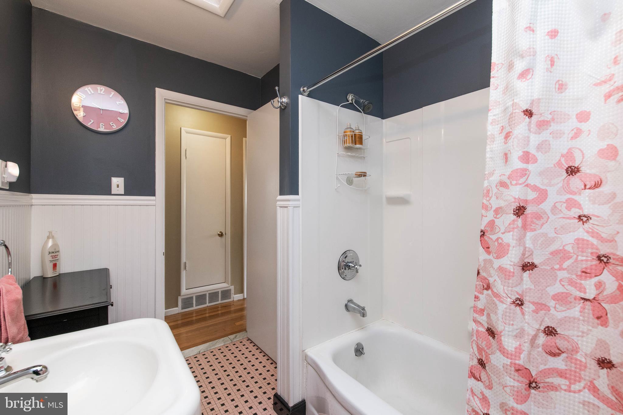 44 East Timonium Road Lutherville-Timonium, MD 21093 - Photo 18 of 48 Wainscoting around the hall bath