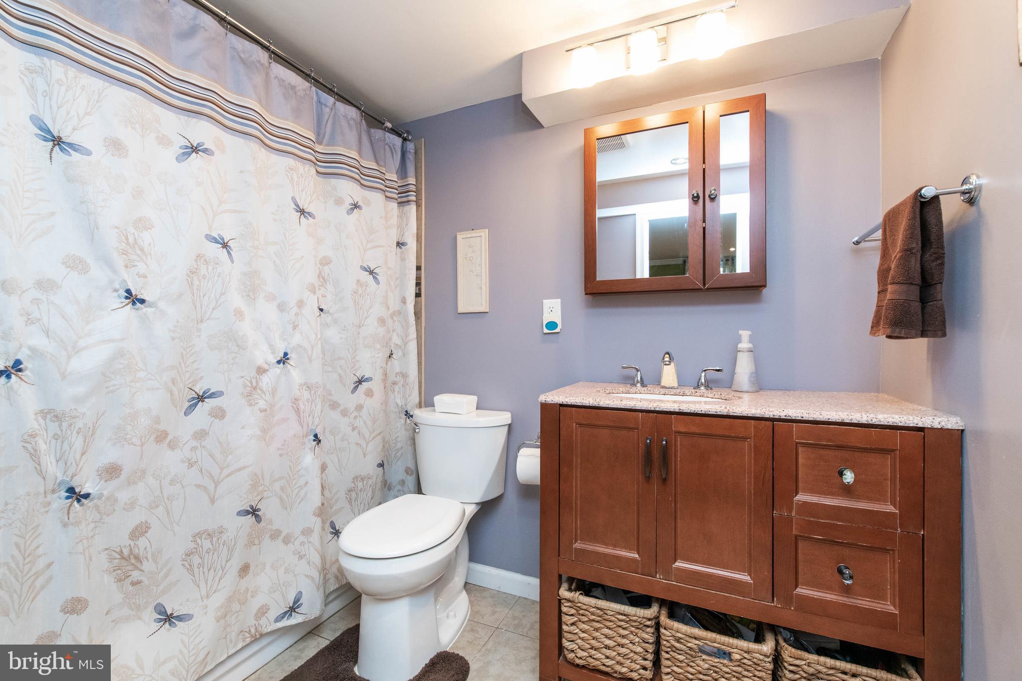 44 East Timonium Road Lutherville-Timonium, MD 21093 - Photo 26 of 48 Second full bath with tub/shower combo