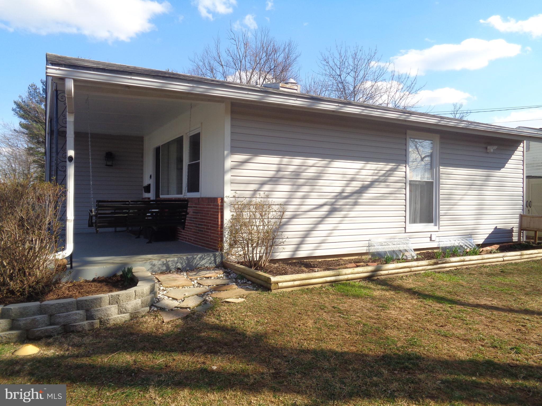 44 East Timonium Road Lutherville-Timonium, MD 21093 - Photo 4 of 48 Easy access to side yard from front or rear