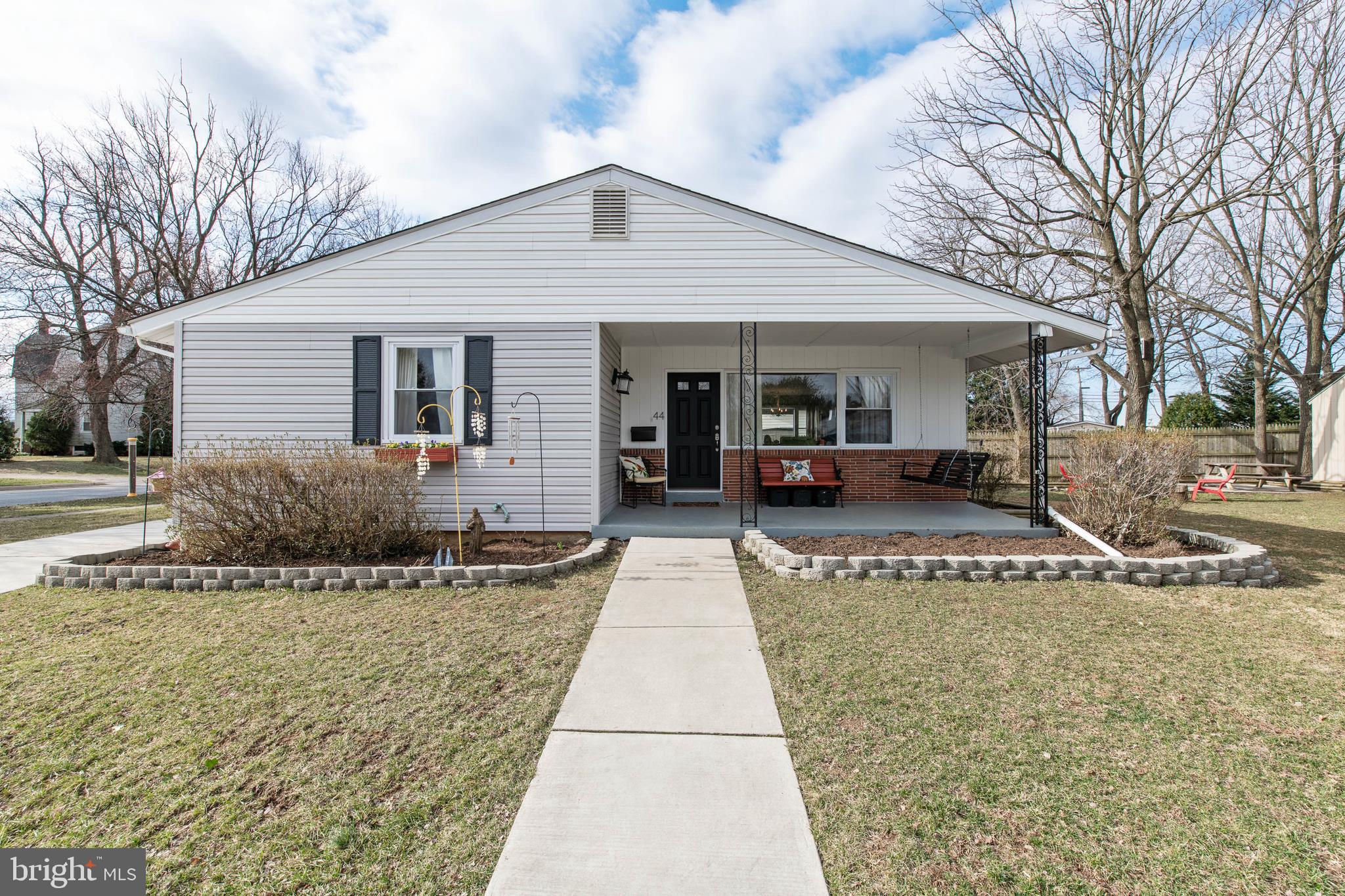 44 East Timonium Road Lutherville-Timonium, MD 21093 - Photo 46 of 48 Very welcoming home swing included