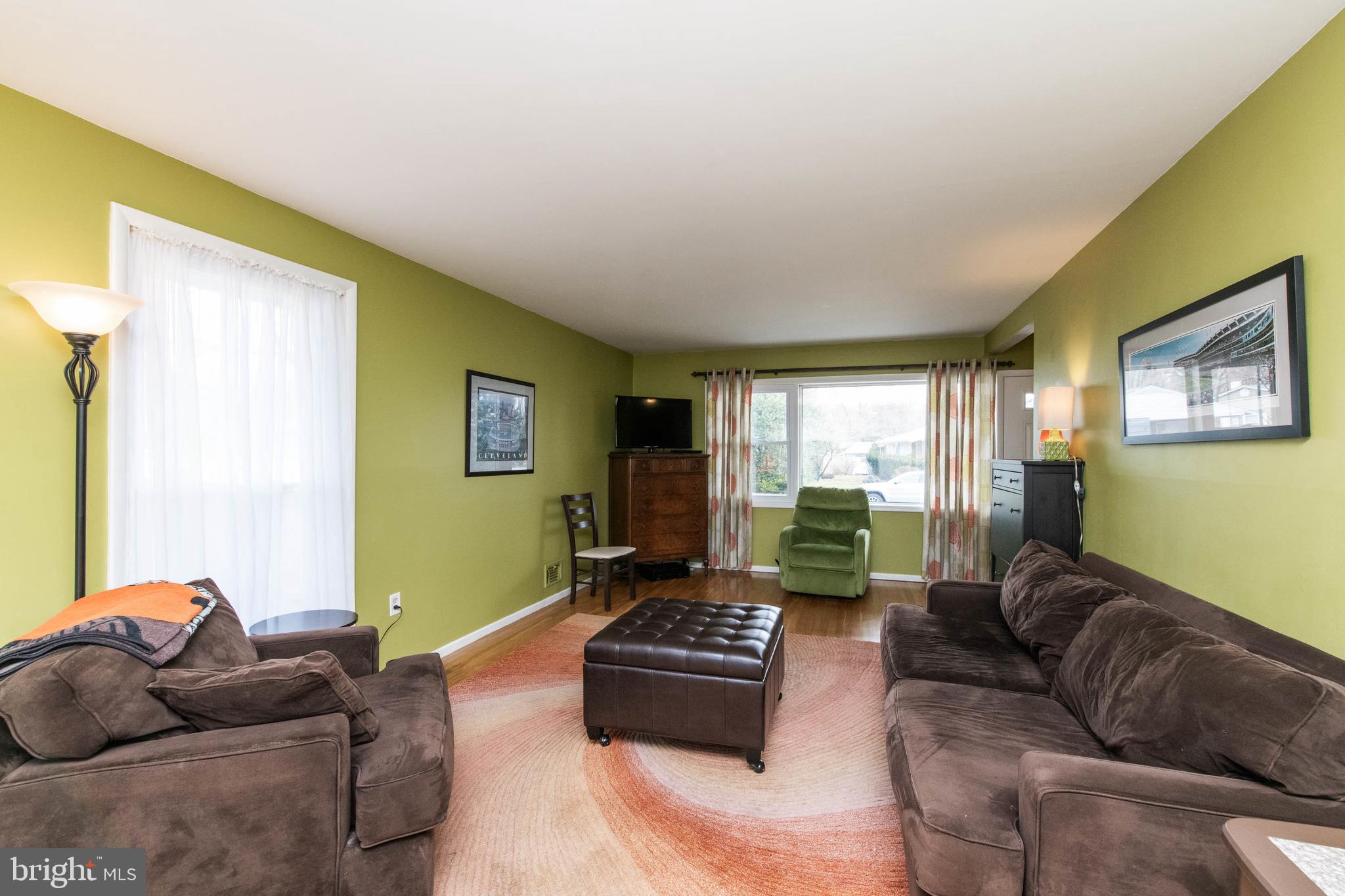 44 East Timonium Road Lutherville-Timonium, MD 21093 - Photo 6 of 48 Spacious living room with wood floors