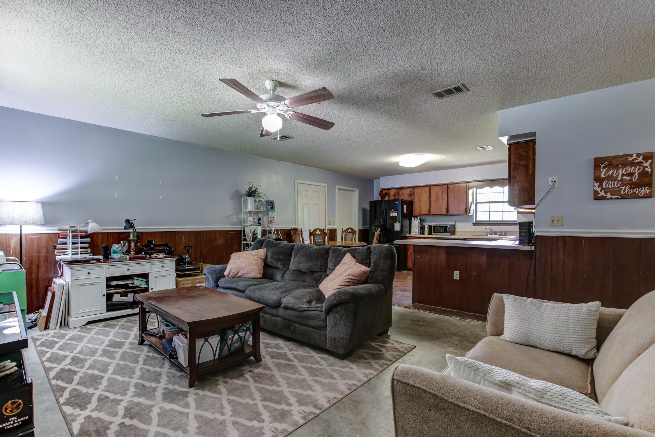 122 Bertie Road Lucedale, MS 39452 - Photo 2 of 31 IMG_8438_39_40