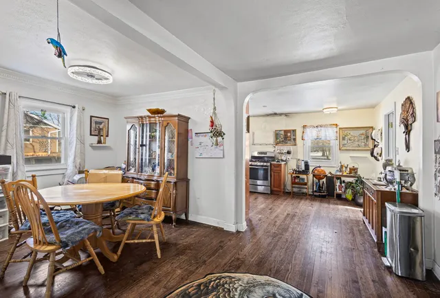 $389,000 | 5875 Walnut Avenue, Downers Grove, IL 60516