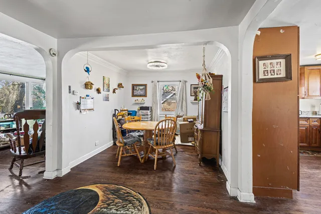 $389,000 | 5875 Walnut Avenue, Downers Grove, IL 60516