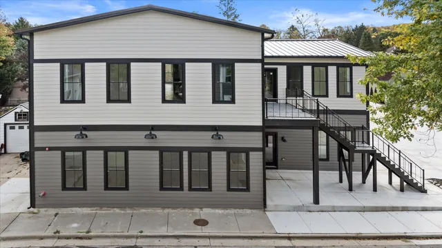 $269,900 | 308 Oak Street, Unit 101, Slinger, WI 53086