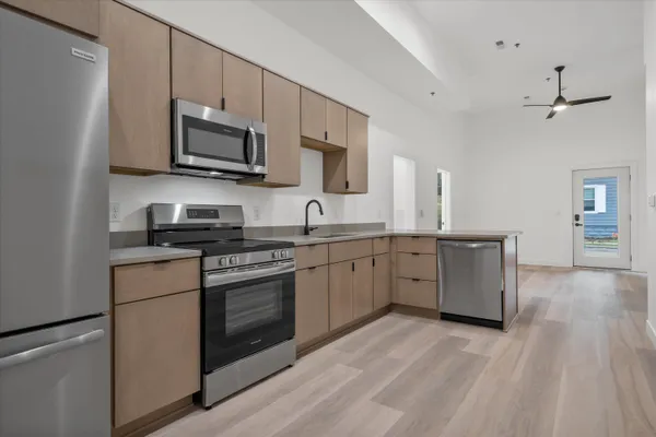 $269,900 | 308 Oak Street, Unit 101, Slinger, WI 53086