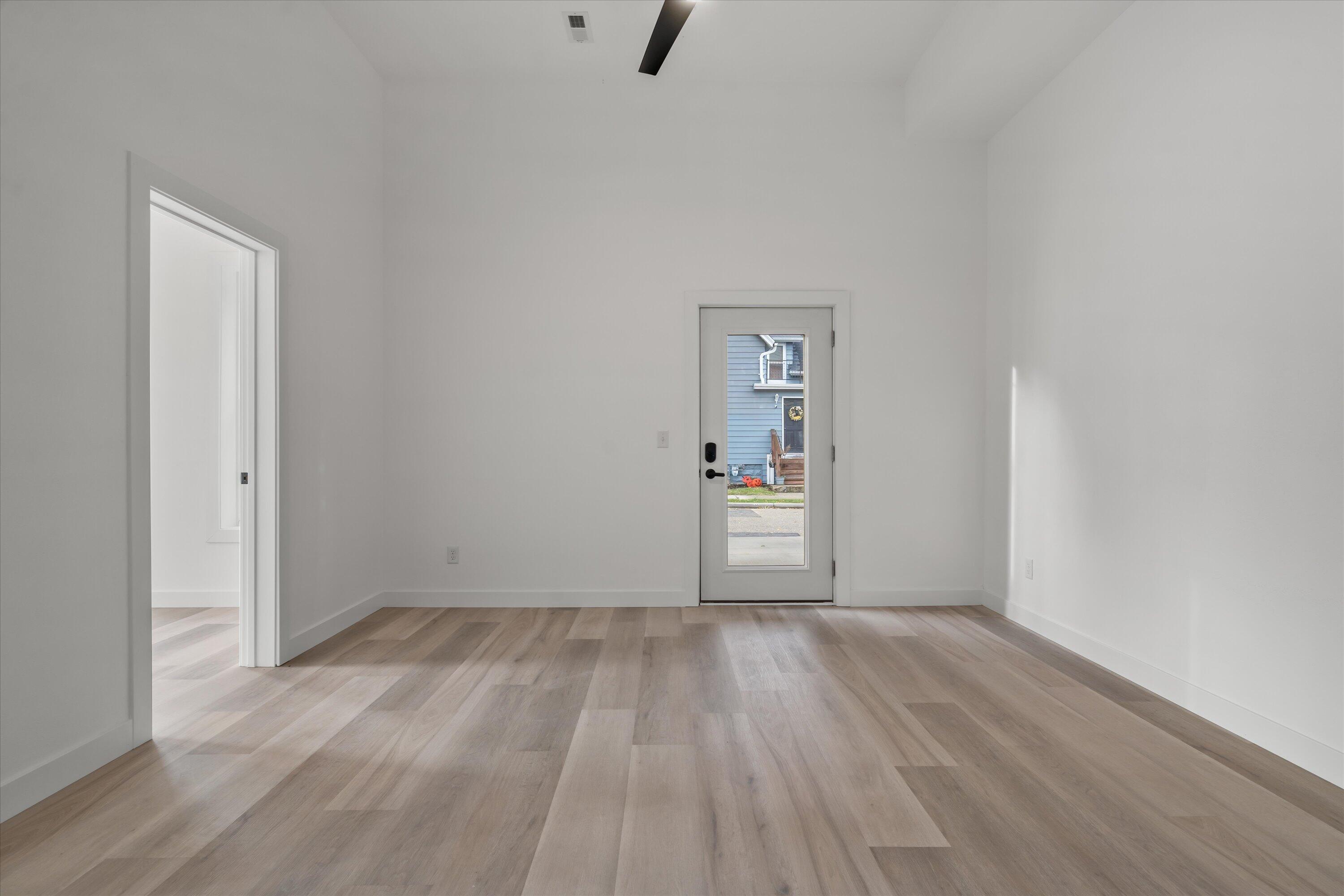 308 Oak Street, Unit 101 Slinger, WI 53086 - Photo 6 of 18 Great Room