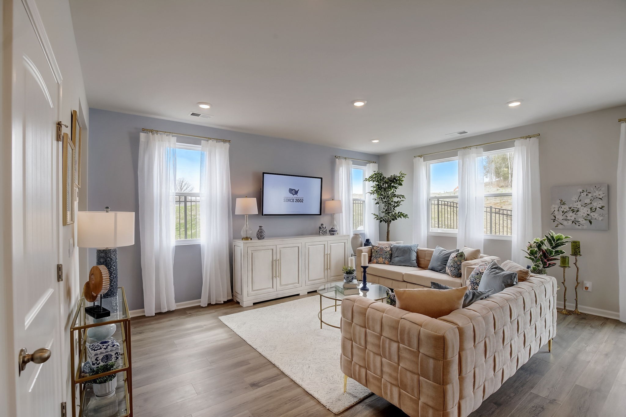 2105 Widgeon Point Lebanon, TN 37090 - Photo 5 of 42 a living room with furniture and a flat screen tv