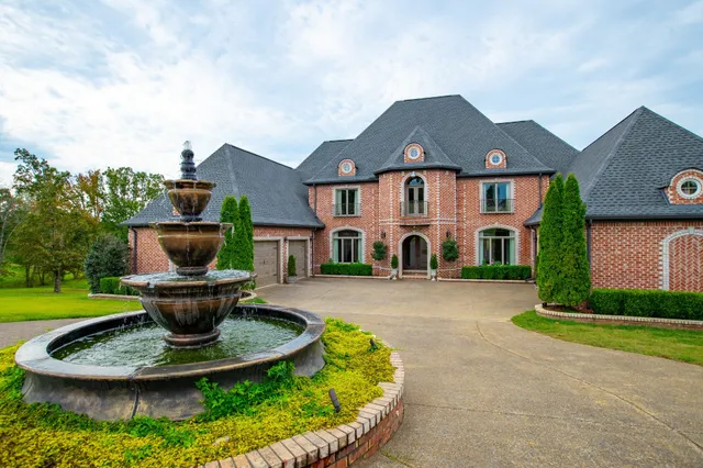 $4,500,000 | 140 Lake Shore, Henderson, TN 38340