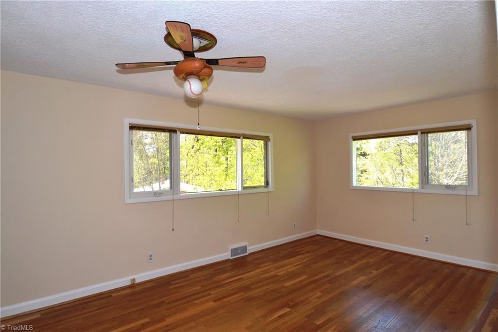 3517 Rolling Road High Point, NC 27265 - Photo 16 of 21 3rd Bedroom