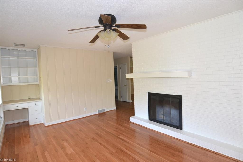 3517 Rolling Road High Point, NC 27265 - Photo 4 of 21 Den