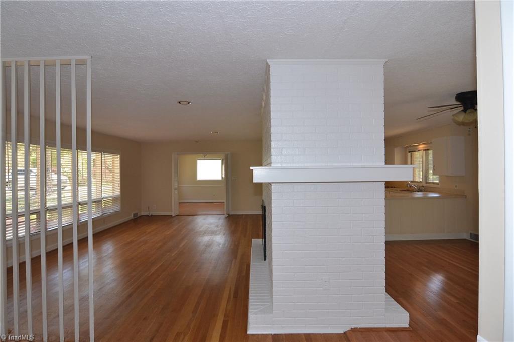 3517 Rolling Road High Point, NC 27265 - Photo 6 of 21 Interior Space/Layout