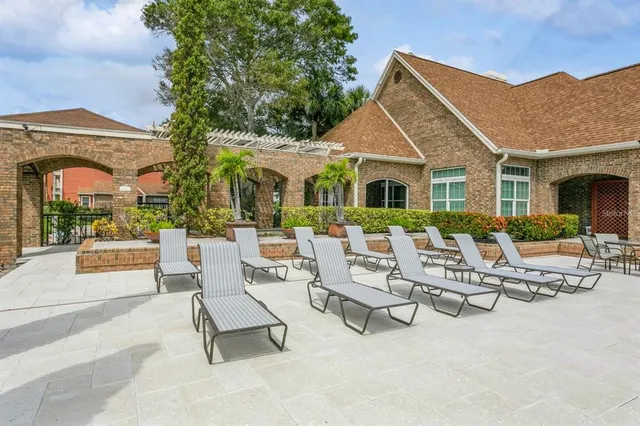 $1,450 | 10200 Gandy Boulevard North, Unit 235, St. Petersburg, FL 33702