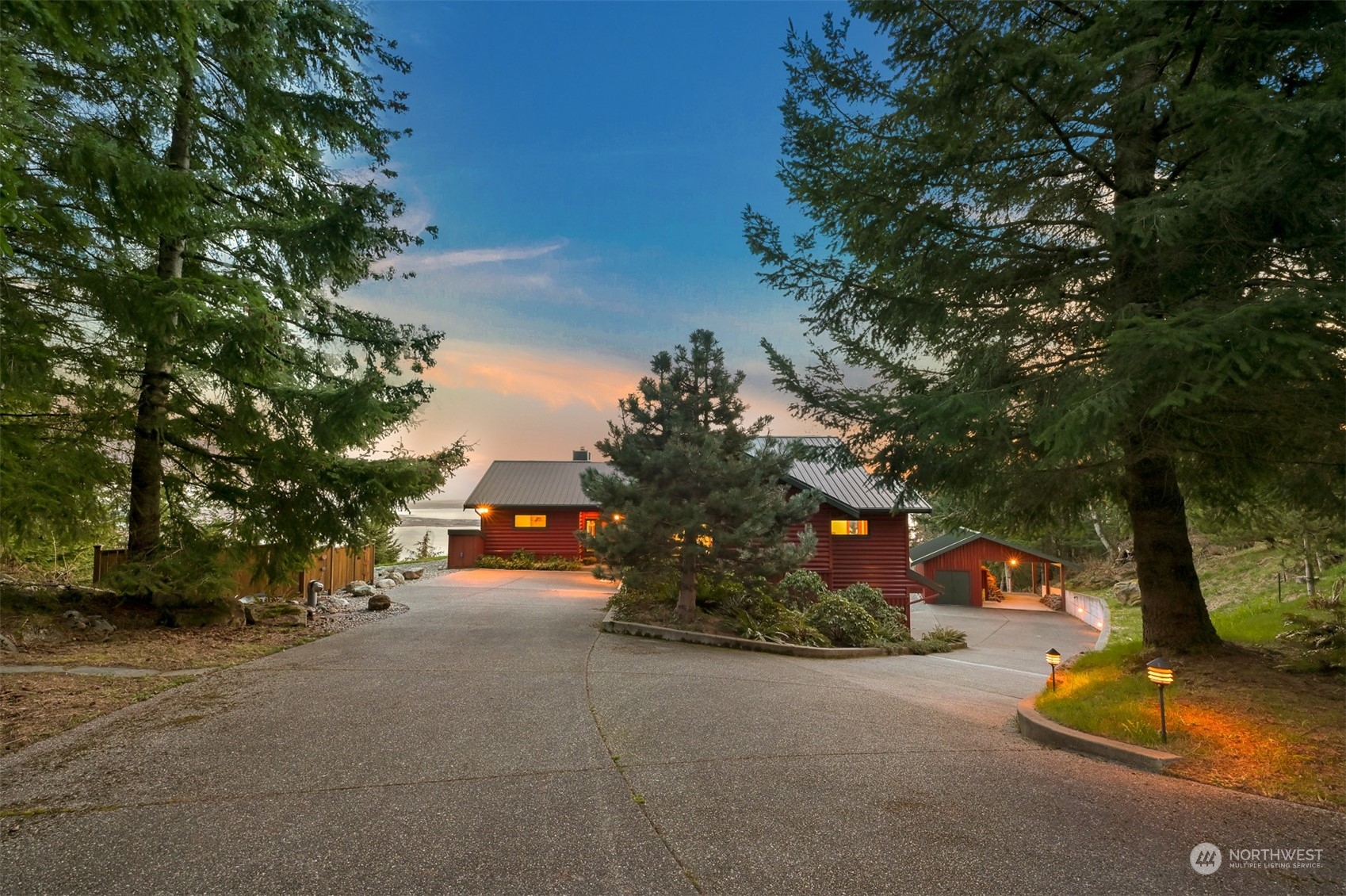 887 Chuckanut Ridge Drive Bow, WA 98232 - Photo 25 of 35 a view of a street with houses