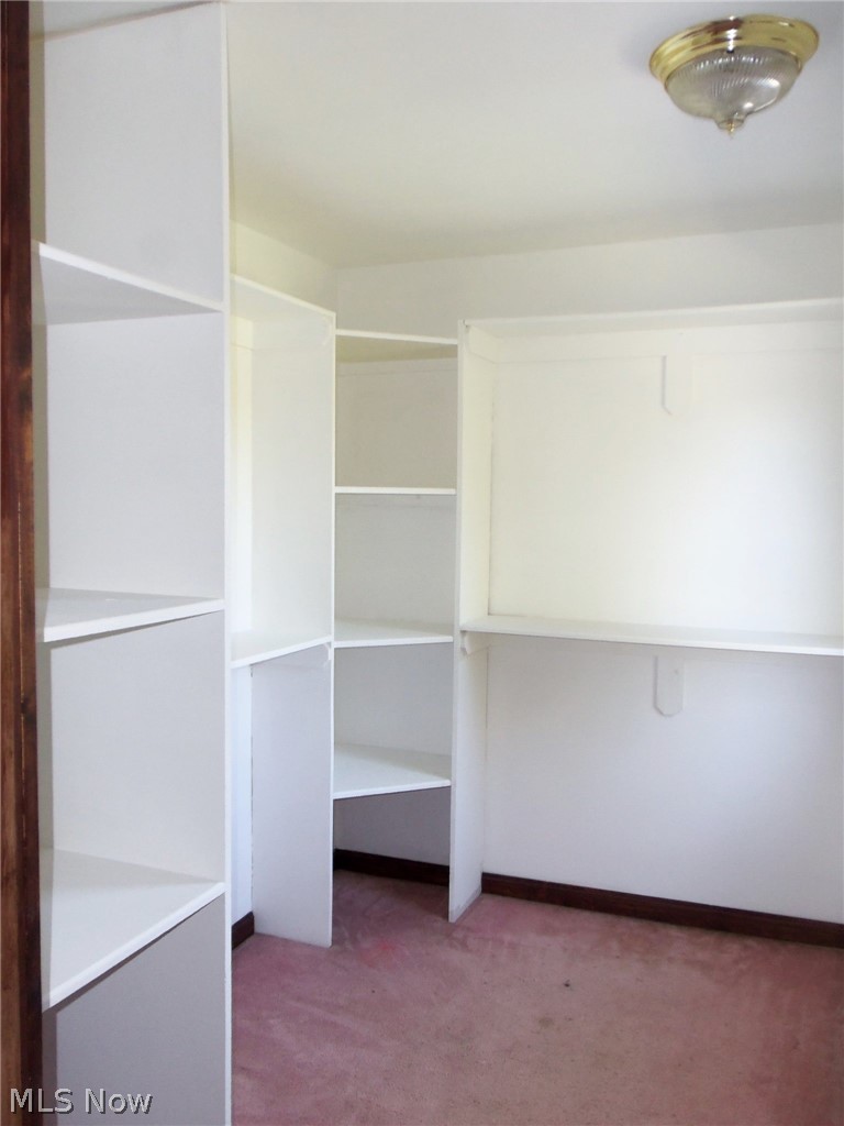 13276 Old State Road Huntsburg, OH 44046 - Photo 17 of 26 Nice walk in closets!