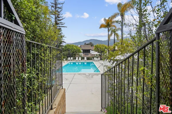 $7,250 | 17165 Palisades Circle, Pacific Palisades, CA 90272