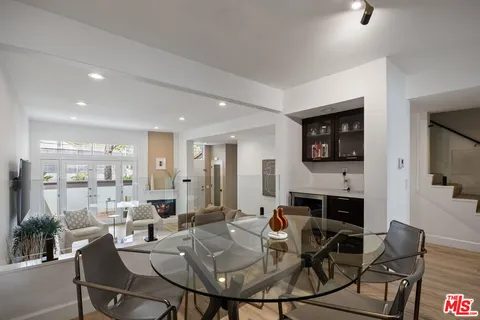 $7,250 | 17165 Palisades Circle, Pacific Palisades, CA 90272