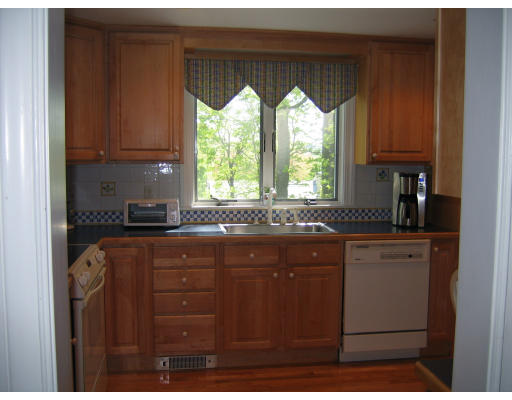 12 Ardmore Road Worcester, MA 01609 - Photo 7 of 11 Gallery Image 7