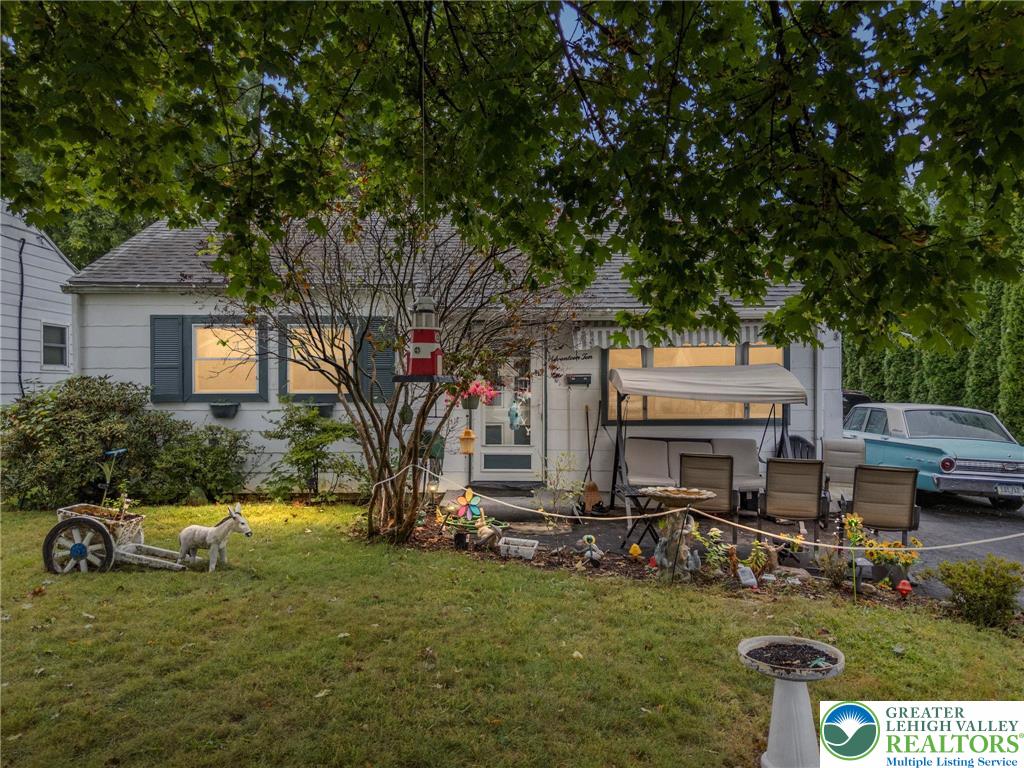 1710 North Boulevard Bethlehem, PA 18017 - Photo 1 of 45