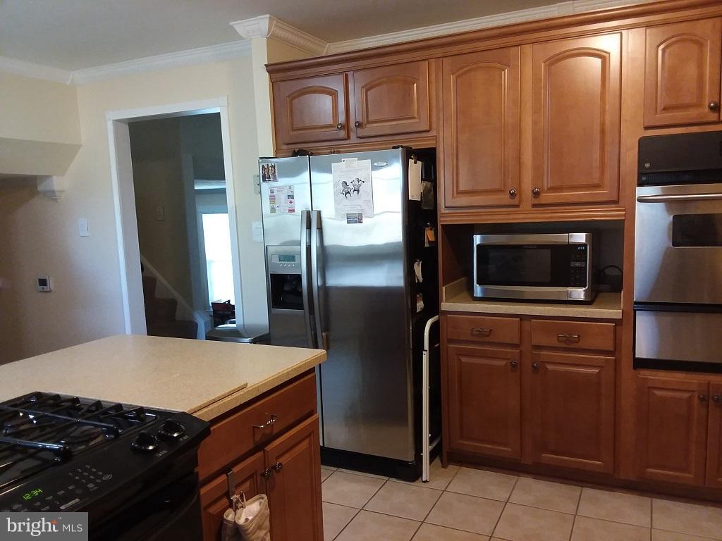 6202 Summerhill Road Temple Hills, MD 20748 - Photo 7 of 14 Kitchen