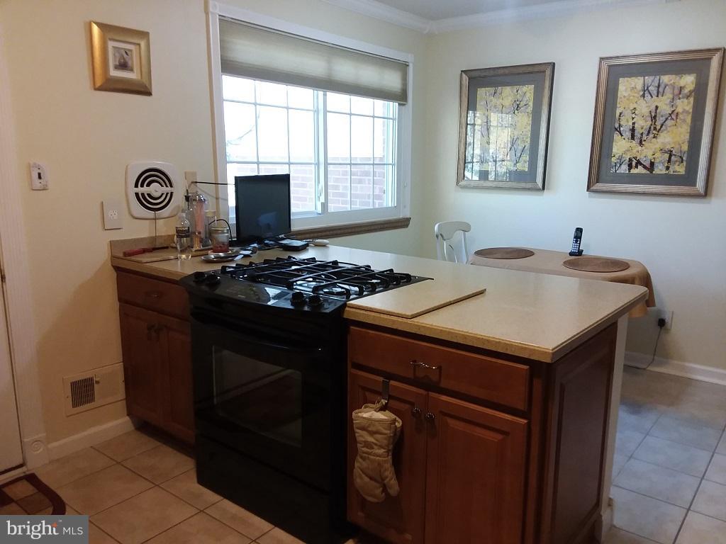 6202 Summerhill Road Temple Hills, MD 20748 - Photo 9 of 14 Kitchen