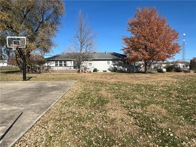 $255,000 | 209 East Sunset Drive, Hale, MO 64643