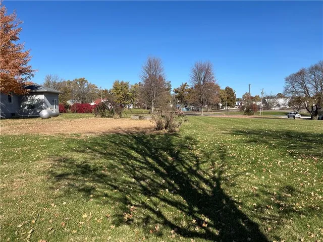 $255,000 | 209 East Sunset Drive, Hale, MO 64643