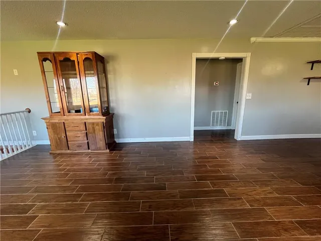 $255,000 | 209 East Sunset Drive, Hale, MO 64643