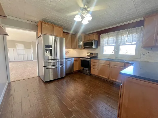 $255,000 | 209 East Sunset Drive, Hale, MO 64643