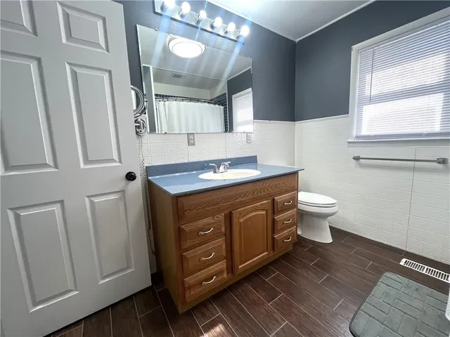 $255,000 | 209 East Sunset Drive, Hale, MO 64643