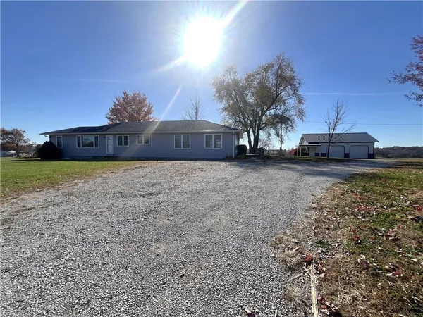 $249,900 | 209 East Sunset Drive, Hale, MO 64643