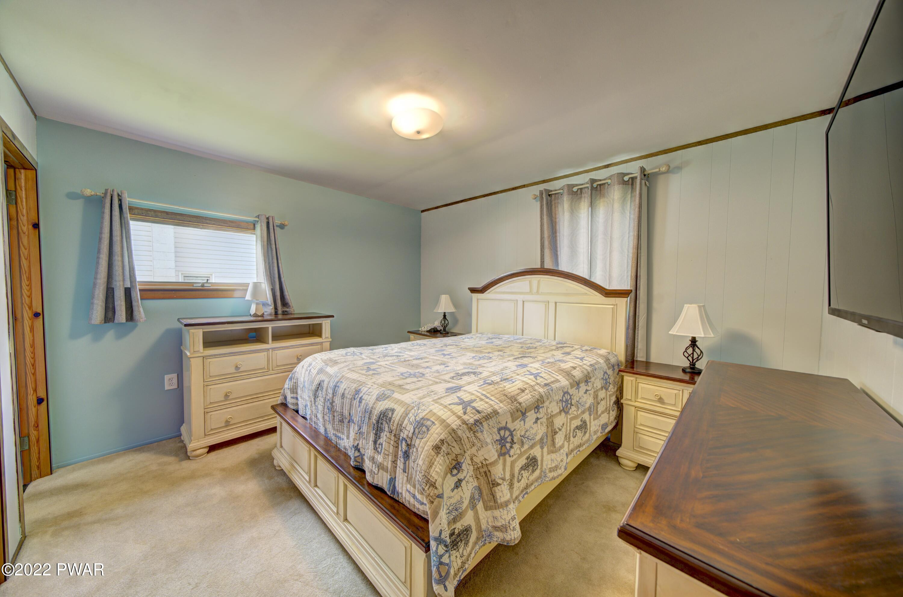 4 Riverside Drive Hawley, PA 18428 - Photo 10 of 24 Primary Bedroom