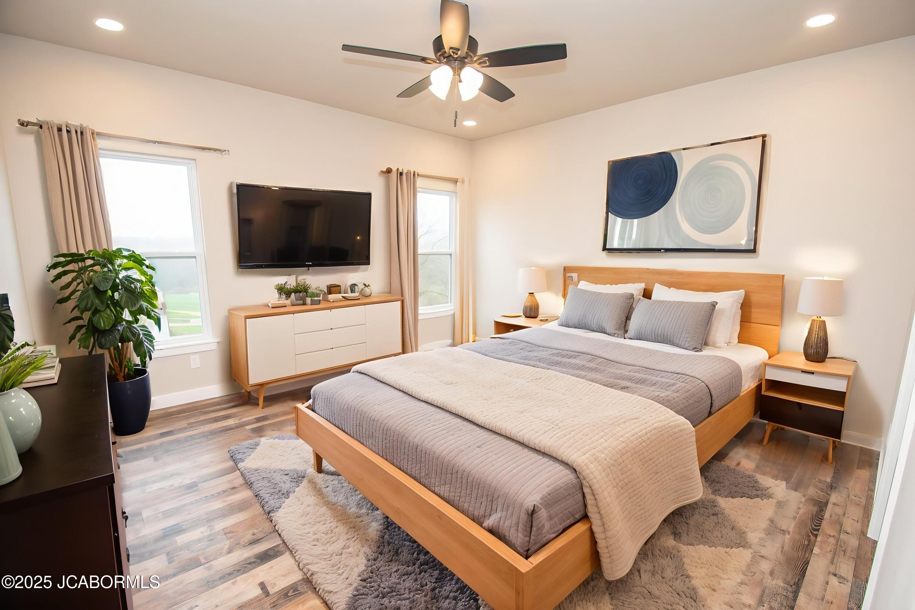 7012 Rte M Jefferson City, MO 65101 - Photo 10 of 22 DSC_0001 - Bedroom - Scandinavian - 2
