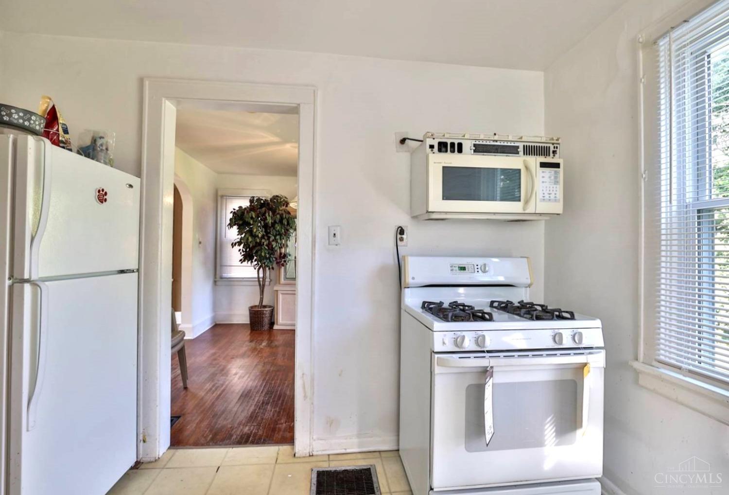 3602 Madison Road Cincinnati, OH 45209 - Photo 13 of 19