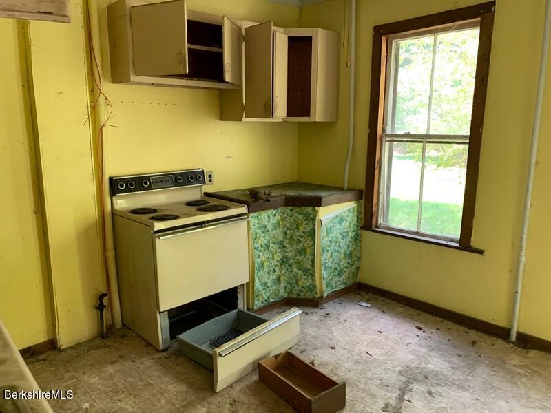 46-50 Spring Street North Adams, MA 01247 - Photo 9 of 18 Unit 1 Kitchen