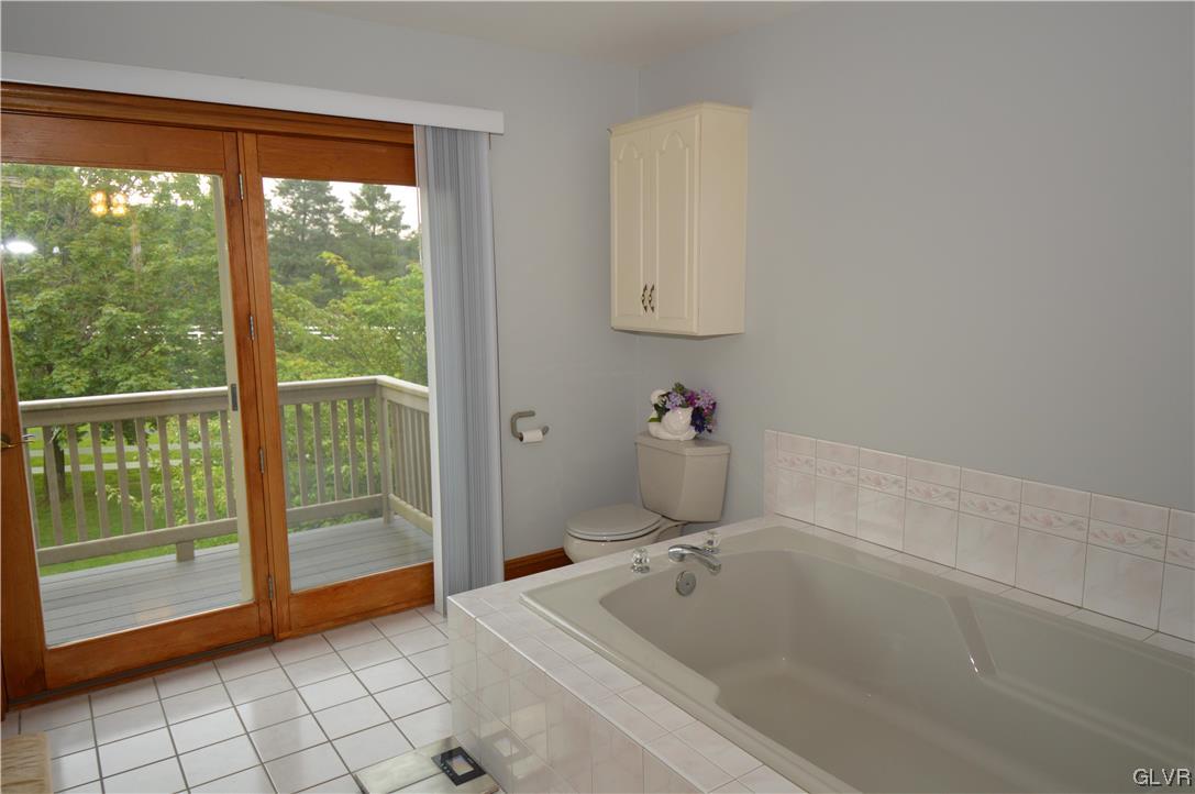 2354 Yost Road Bath, PA 18014 - Photo 18 of 45 Primary bath
