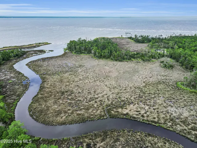 $175,000 | 681 Sandy Point Drive, Beaufort, NC 28516