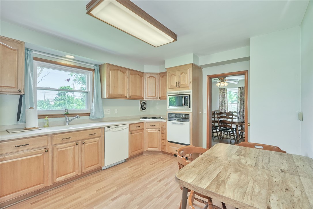 1108 State Road Penfield, NY 14580 - Photo 10 of 49