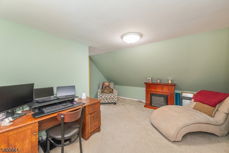 131 Taylortown Road Montville, NJ 07005 - Photo 18 of 26