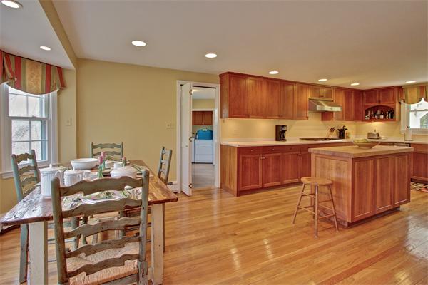 62 Russett Hill Road Sherborn, MA 01770 - Photo 11 of 30 Gallery Image 11