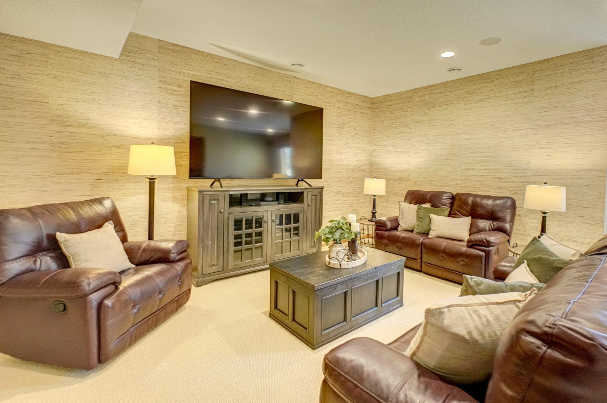 587 Lake Ridge Drive Shoreview, MN 55126 - Photo 33 of 44 Gallery Image 33