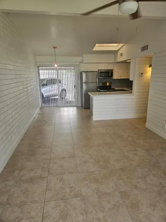 $1,125 | 2520 North 46th Street, Unit 5, Phoenix, AZ 85008