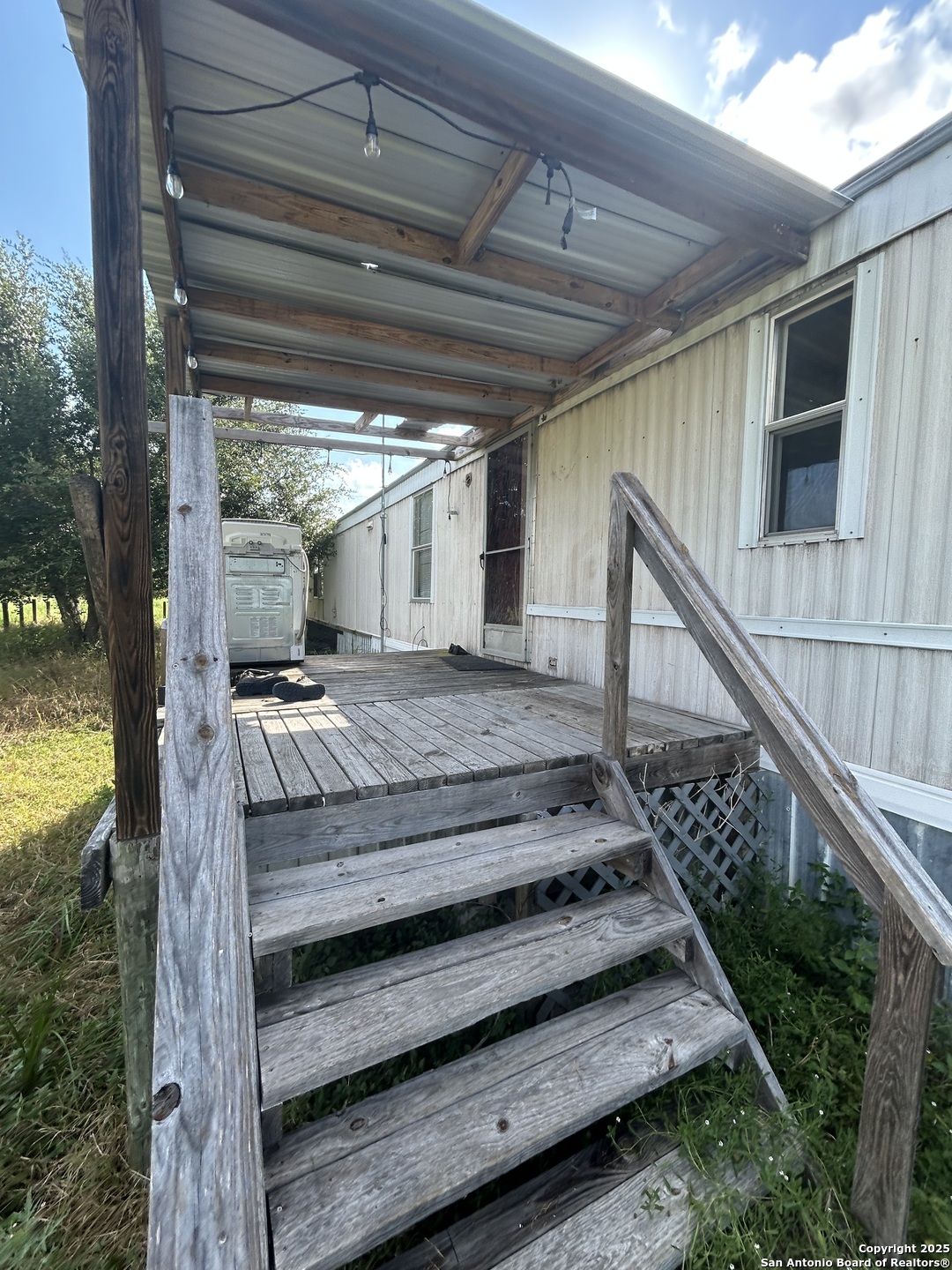 1242 Cologne Road Victoria, TX 77905 - Photo 13 of 29 a view of entryway