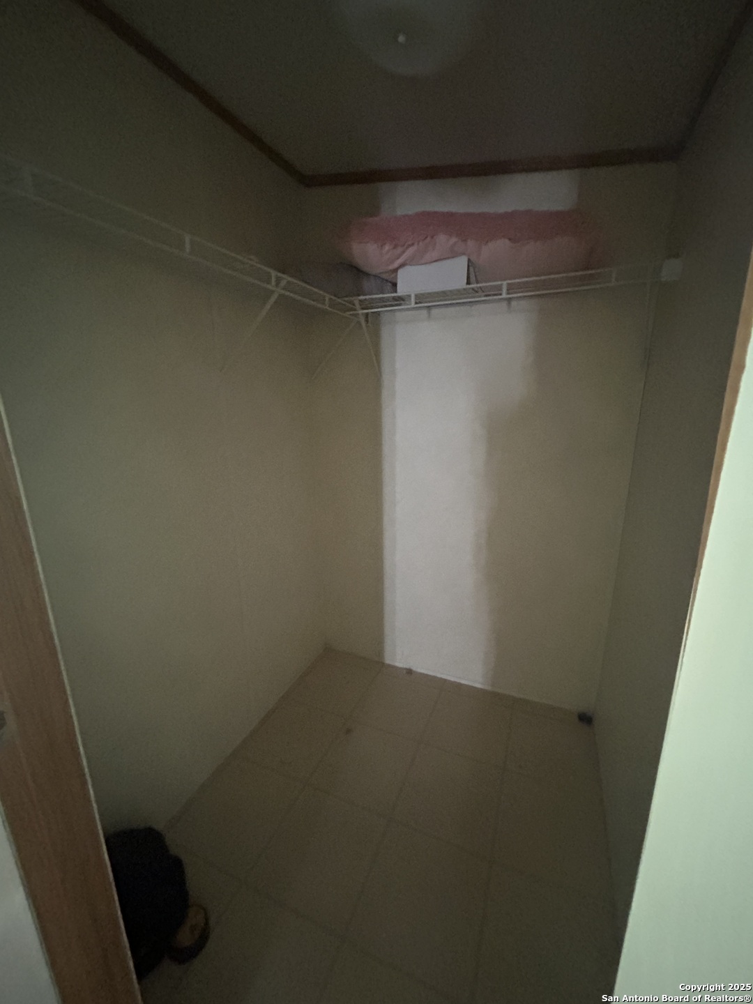 1242 Cologne Road Victoria, TX 77905 - Photo 8 of 29 a view of small space